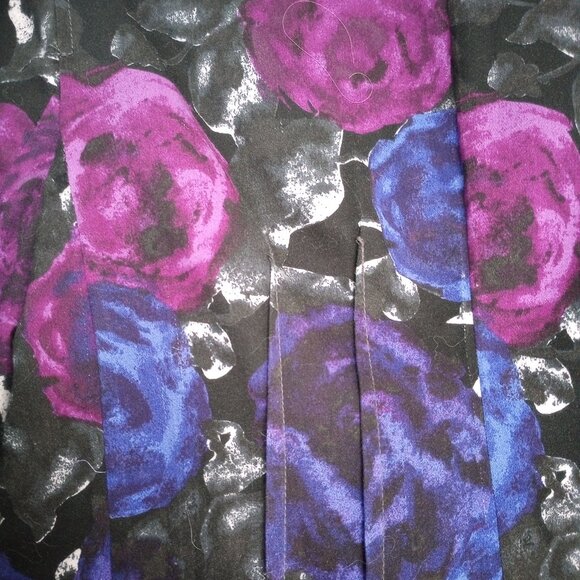 Michael Kors Women's 2 Button Blazer (Size M/M) Purple and Blue Floral - Picture 6 of 6